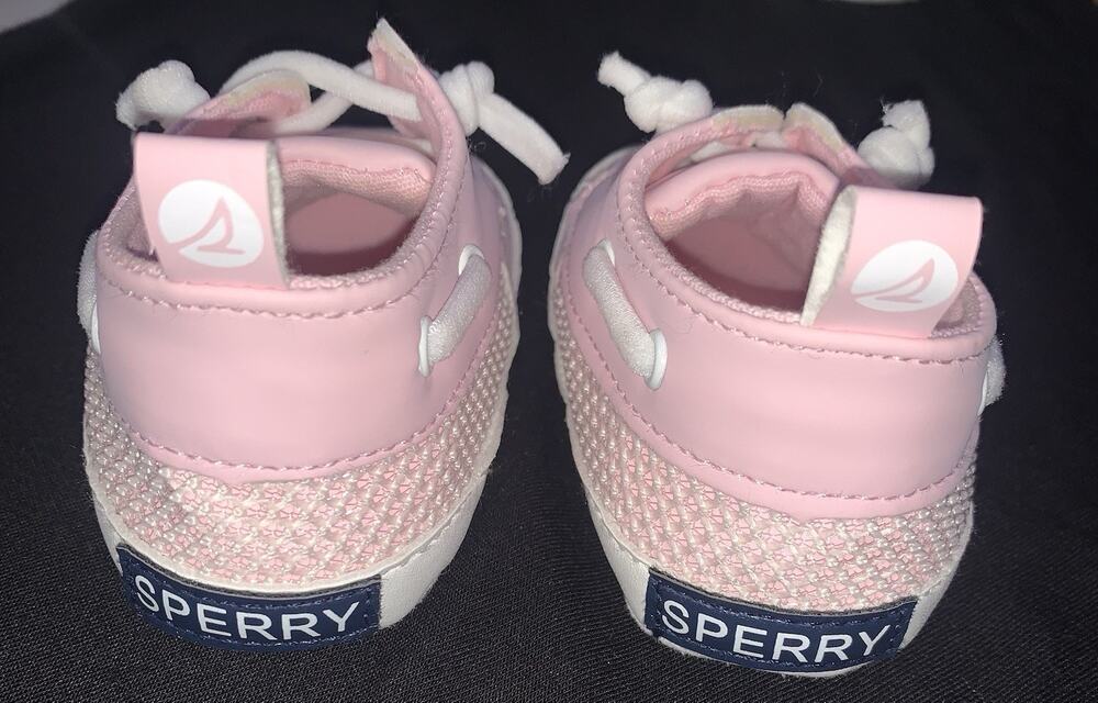 Pink Sperry baby boat shoes(Size 2 Sperry 3 -6 Months) NEW